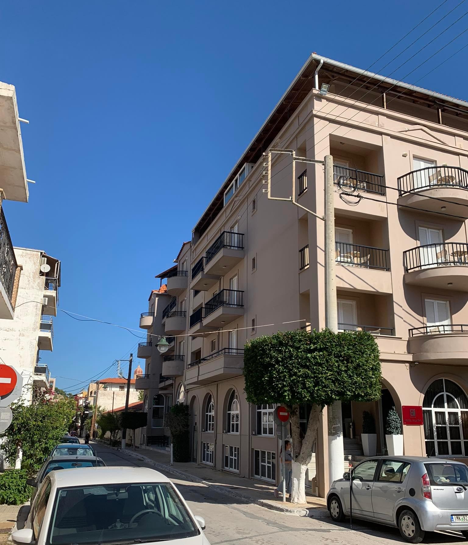 Αποτύπωση ξενοδοχείου Παλατίνο για την  σύνταξη τοπογραφικού διαγράμματος για την τακτοποίηση των αυθαιρέτων κατασκευών του.